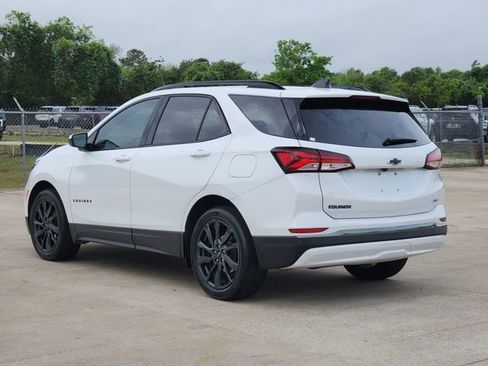 Used 2023 Chevrolet Equinox RS w/ LPO, Floor Liner Package image 5