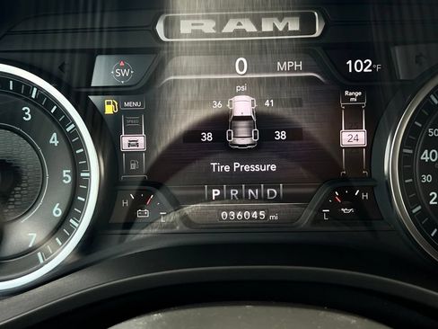 Used 2023 RAM 1500 Big Horn AWD/4WD image 16