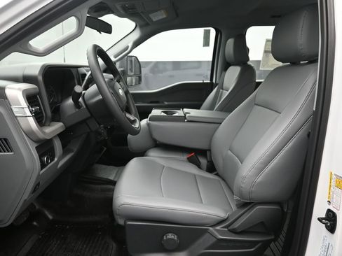 New 2026 Ford F250 XL image 18
