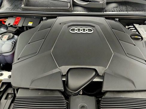 Used 2025 Audi Q8 Premium Plus w/ Premium Plus Package AWD/4WD image 29