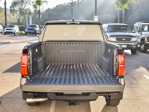 Used 2025 Toyota Tacoma SR5 image 27