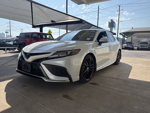 Used 2021 Toyota Camry XSE w/ Cold Weather Package image 1