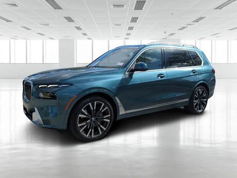 Certified 2023 BMW X7 xDrive40i w/ Executive Package image 8