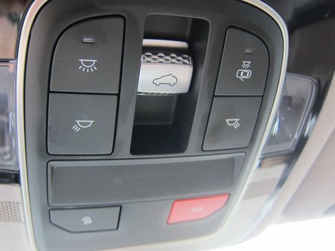 Used 2023 Hyundai Santa Fe Limited AWD/4WD image 18