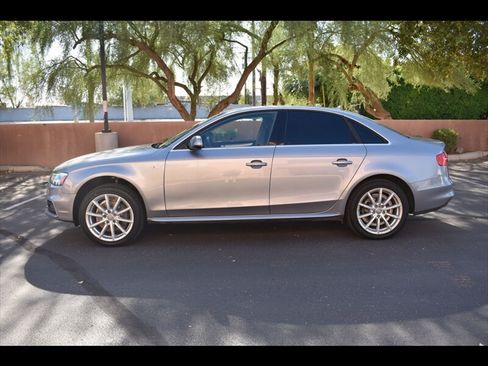 Used 2016 Audi A4 2.0T Premium w/ Convenience Plus Package FWD image 4