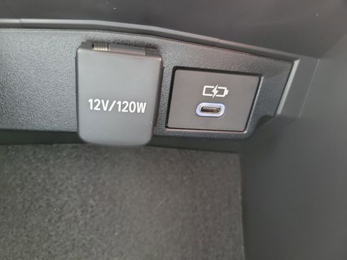 New 2026 Toyota Corolla Cross L image 32