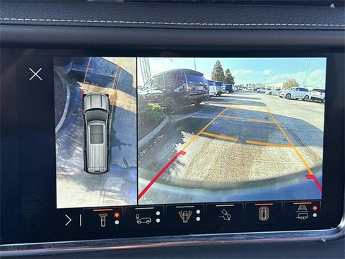 Used 2023 GMC Yukon Denali Ultimate image 30