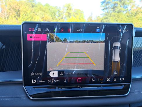 New 2026 Volkswagen Tiguan SE image 21