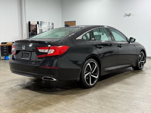 Used 2022 Honda Accord Sport image 4