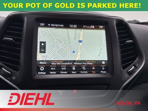 Used 2019 Jeep Cherokee Trailhawk image 35