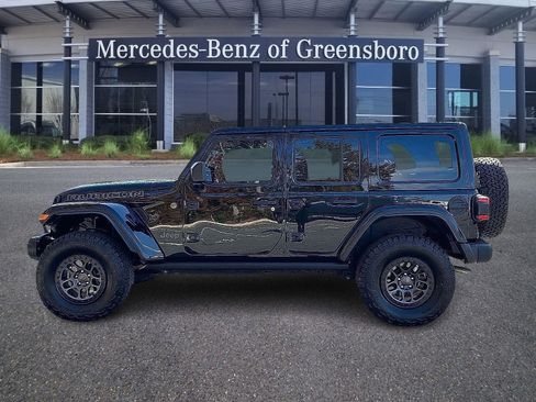 Used 2022 Jeep Wrangler Unlimited Rubicon w/ Xtreme Recon 35" Tire Package image 4