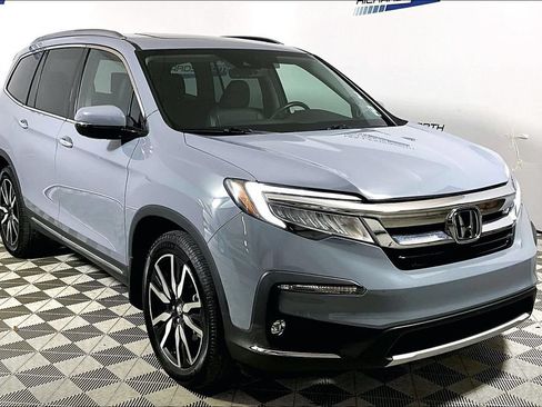 Used 2022 Honda Pilot Touring image 3