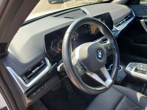 Used 2023 BMW X1 xDrive28i w/ Convenience Package AWD/4WD image 11