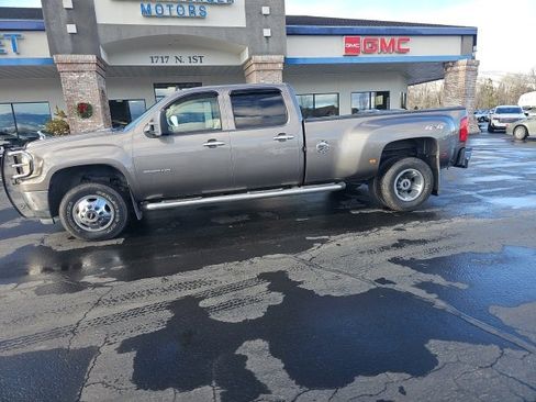 Used 2011 GMC Sierra 3500 SLT w/ SLT Convenience Package image 49