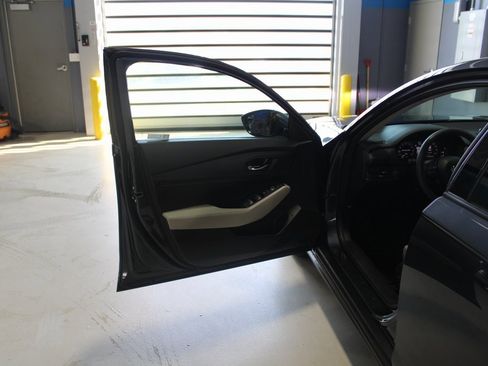 Certified 2024 Honda Accord EX image 7