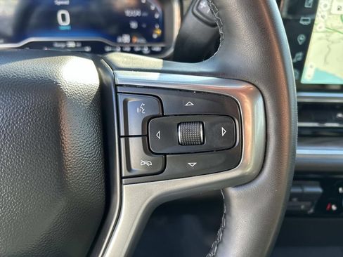 Used 2025 Chevrolet Silverado 1500 LT AWD/4WD image 9
