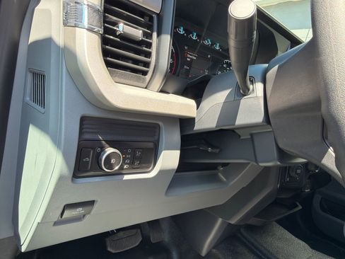 New 2026 Ford F250 XL w/ XL Chrome Package image 36