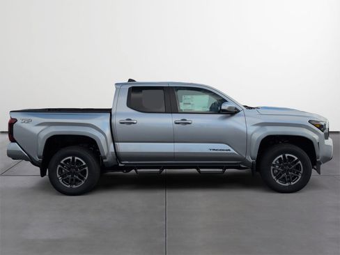 New 2026 Toyota Tacoma TRD Sport image 6