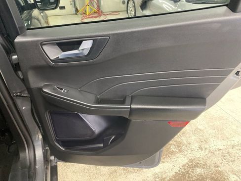 Used 2024 Ford Escape ST-Line image 23