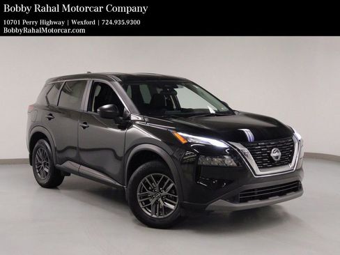 Used 2023 Nissan Rogue S image 1