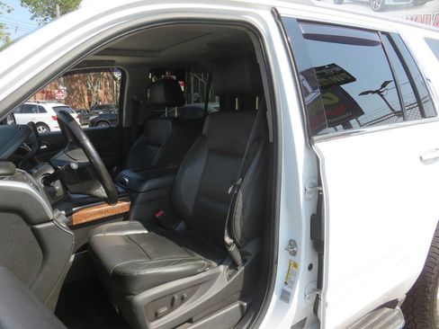 Used 2016 Chevrolet Tahoe LTZ AWD/4WD image 10