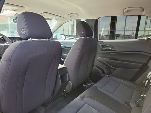 Used 2024 Chevrolet Trax LS FWD image 14