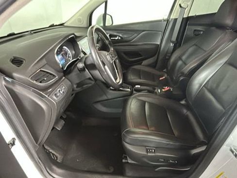 Used 2019 Buick Encore Essence FWD image 12