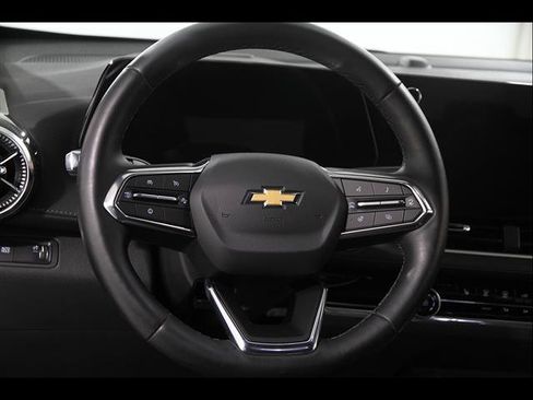 Used 2026 Chevrolet Equinox LT FWD image 7