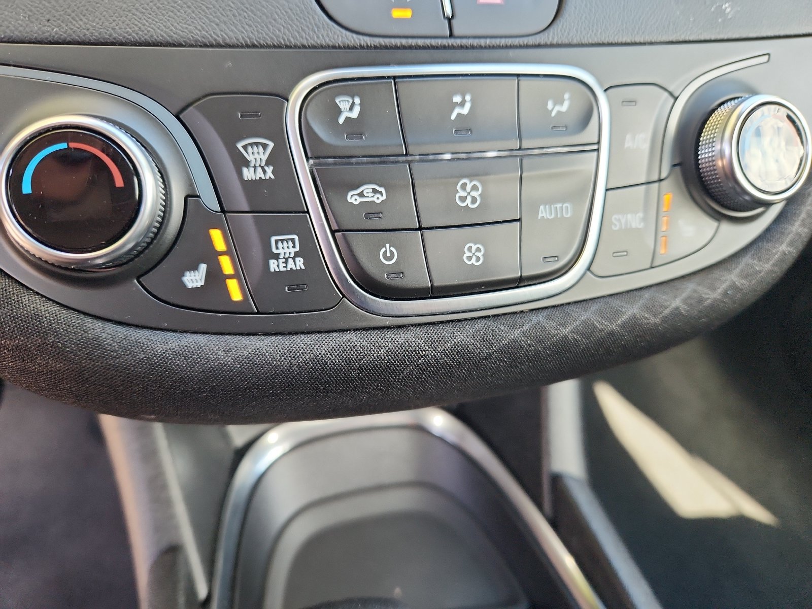 Used 2025 Chevrolet Malibu LT FWD image 21