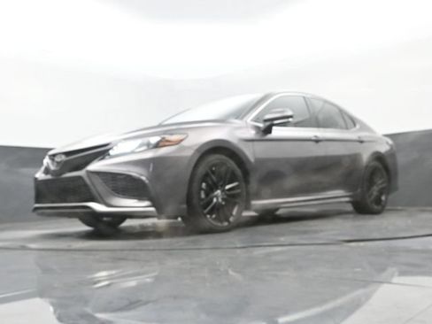 Used 2022 Toyota Camry XSE FWD image 12