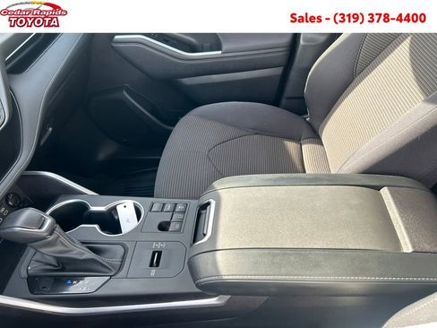 Certified 2023 Toyota Highlander LE image 20
