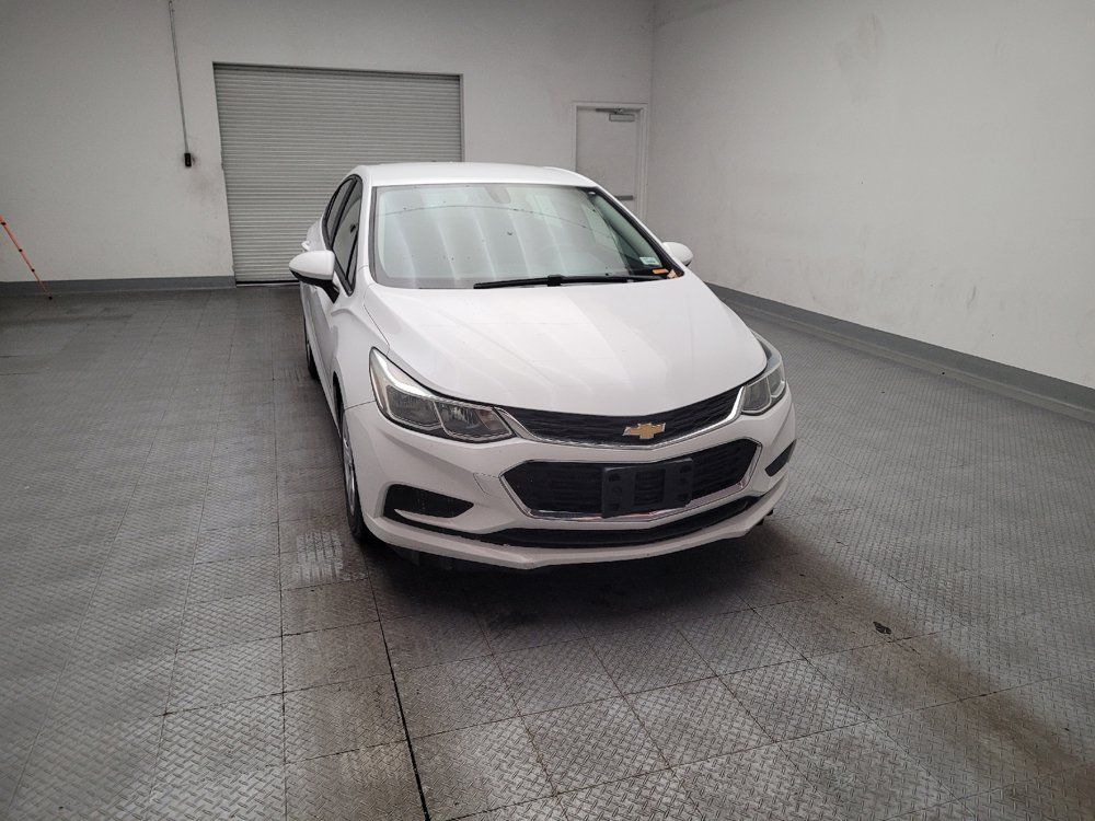 Used 2018 Chevrolet Cruze LS FWD image 14