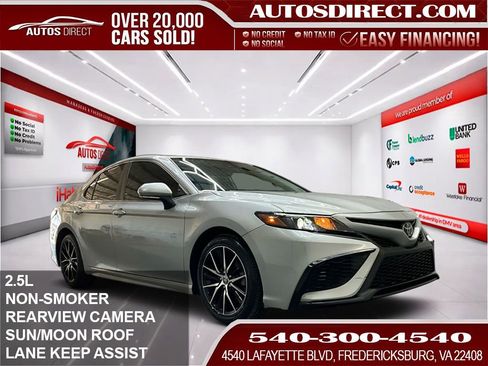 Used 2022 Toyota Camry SE w/ Audio Upgrade Package image 1