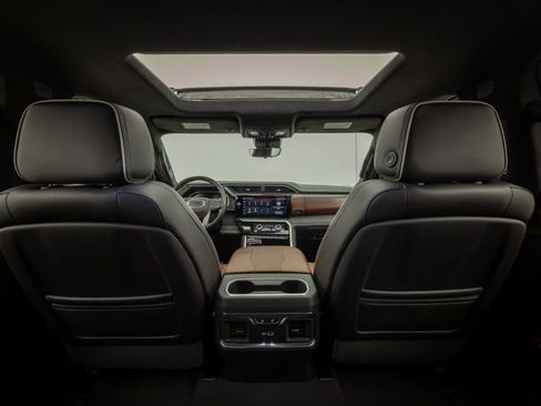 Used 2023 GMC Sierra 1500 Denali Ultimate image 12