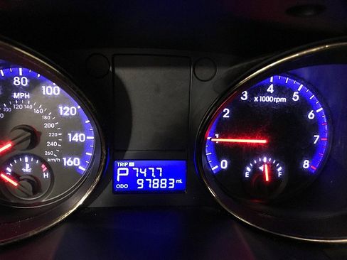 Used 2012 Hyundai Genesis 2.0T image 19