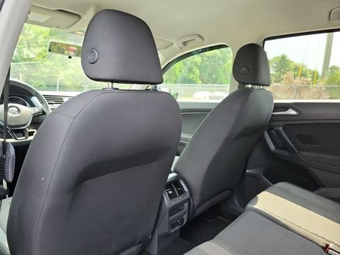 Used 2021 Volkswagen Tiguan S FWD image 12