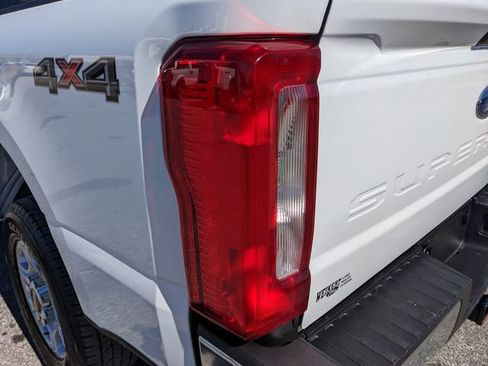 Certified 2025 Ford F250 XLT image 11