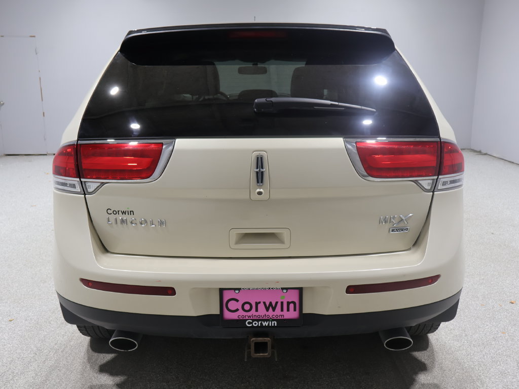 Used 2015 Lincoln MKX AWD w/ Equipment Group 101A image 3