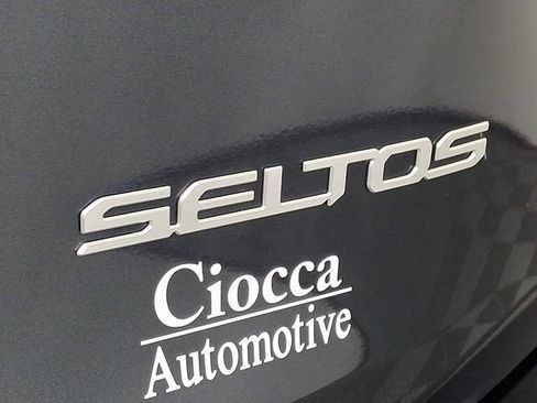 Used 2024 Kia Seltos EX AWD/4WD image 31