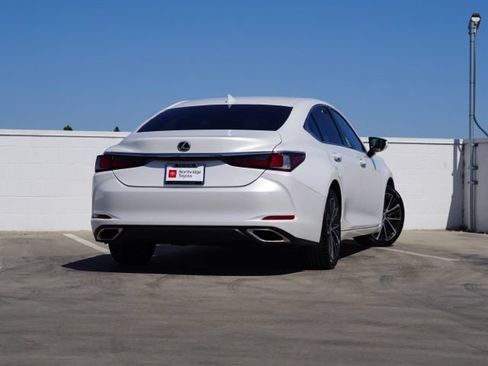 Used 2023 Lexus ES 350 w/ Premium Package FWD image 7