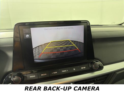 Used 2024 Kia Forte LXS w/ LXS Technology Package image 5