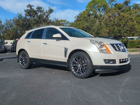 Used 2015 Cadillac SRX Premium image 3