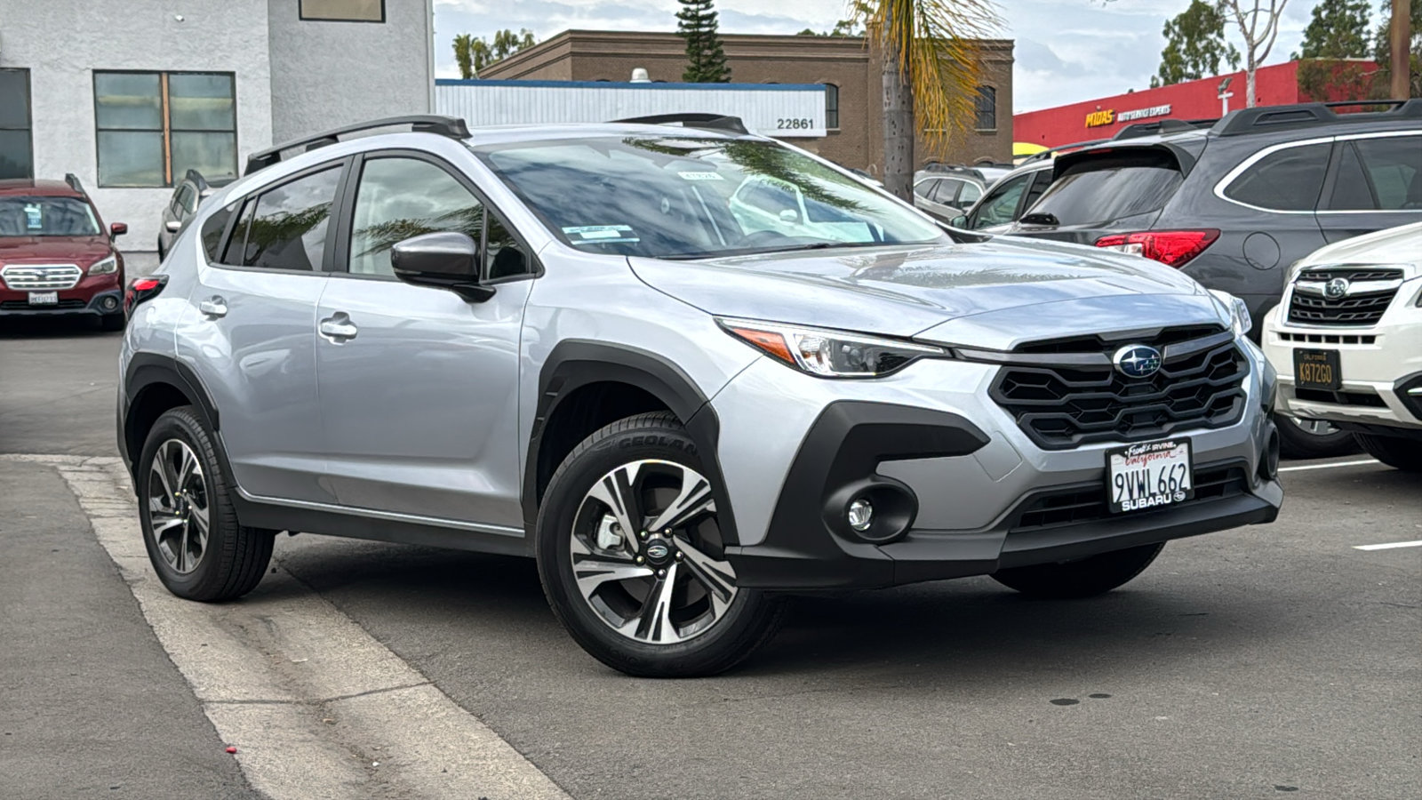 Used 2025 Subaru Crosstrek 2.5i Premium AWD/4WD image 2