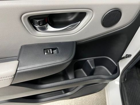 Used 2025 Honda Pilot Touring image 38