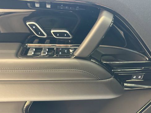 New 2026 Land Rover Range Rover Sport SV image 15