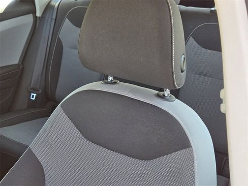 Used 2024 Volkswagen Taos S image 20