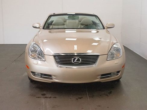 Used 2008 Lexus SC 430 Convertible RWD image 2