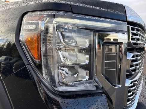 Used 2020 GMC Sierra 3500 Denali w/ Denali Ultimate Package AWD/4WD image 9