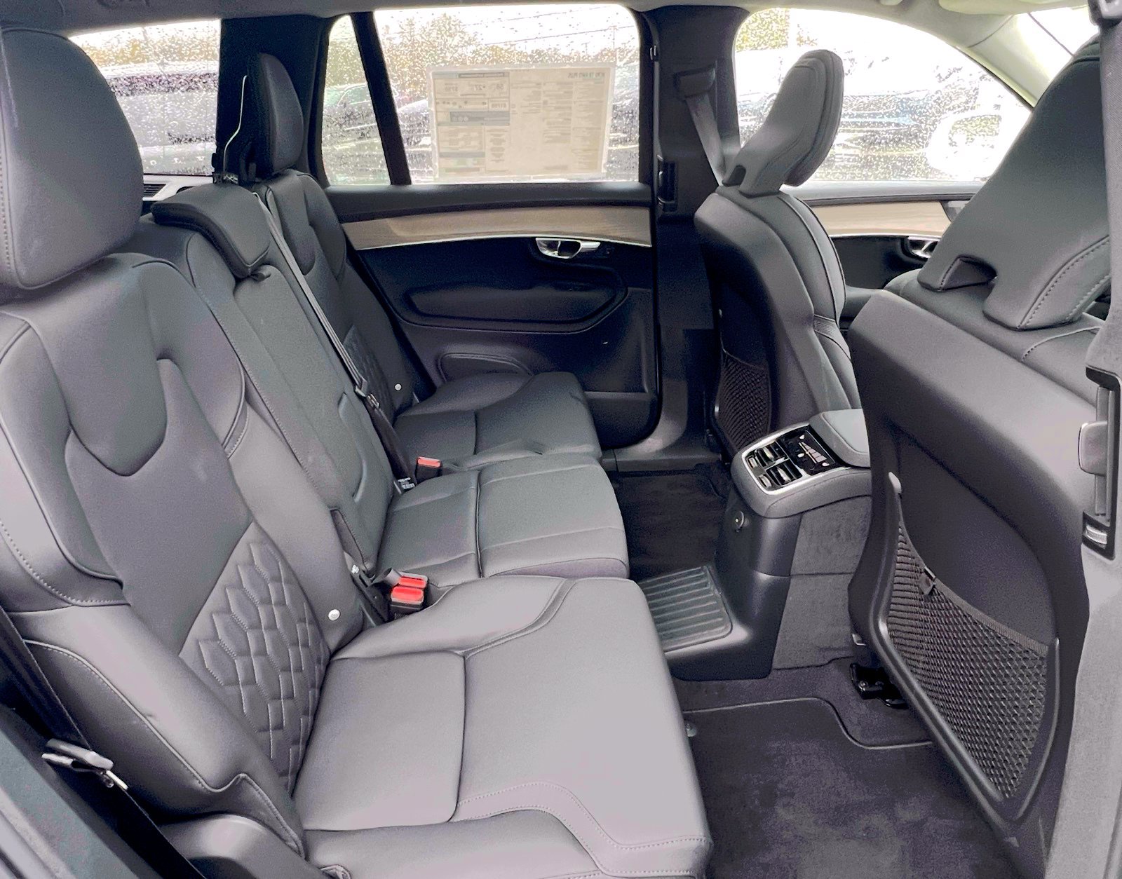 New 2026 Volvo XC90 T8 Plus w/ Protection Package Premier AWD/4WD image 17