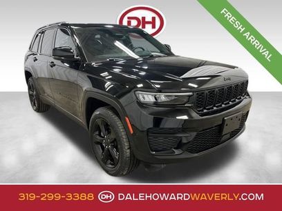 Used 2023 Jeep Grand Cherokee Altitude